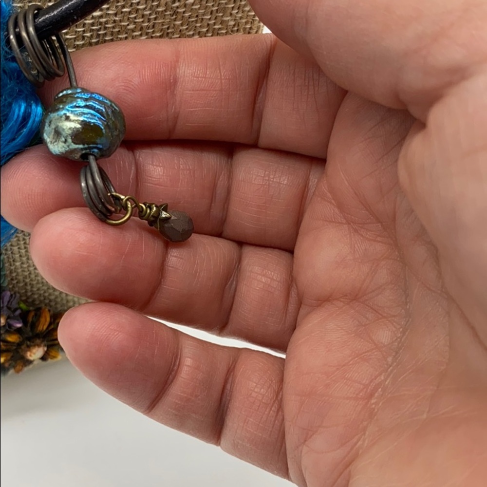 Queen of the mermaids choker - Picture 8 of 9